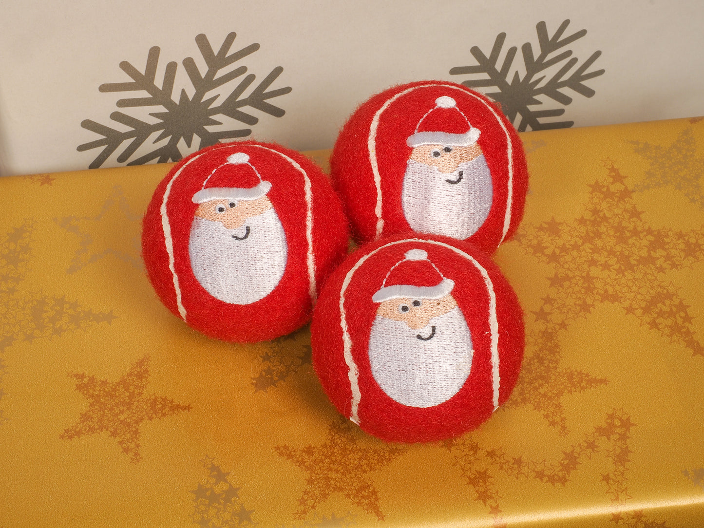 Teds 6.5cm SantaPooch Tennis Balls, 3pk